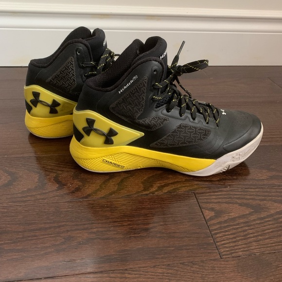 Youth Under Armour Charged Basketball Shoes - Picture 3 of 8